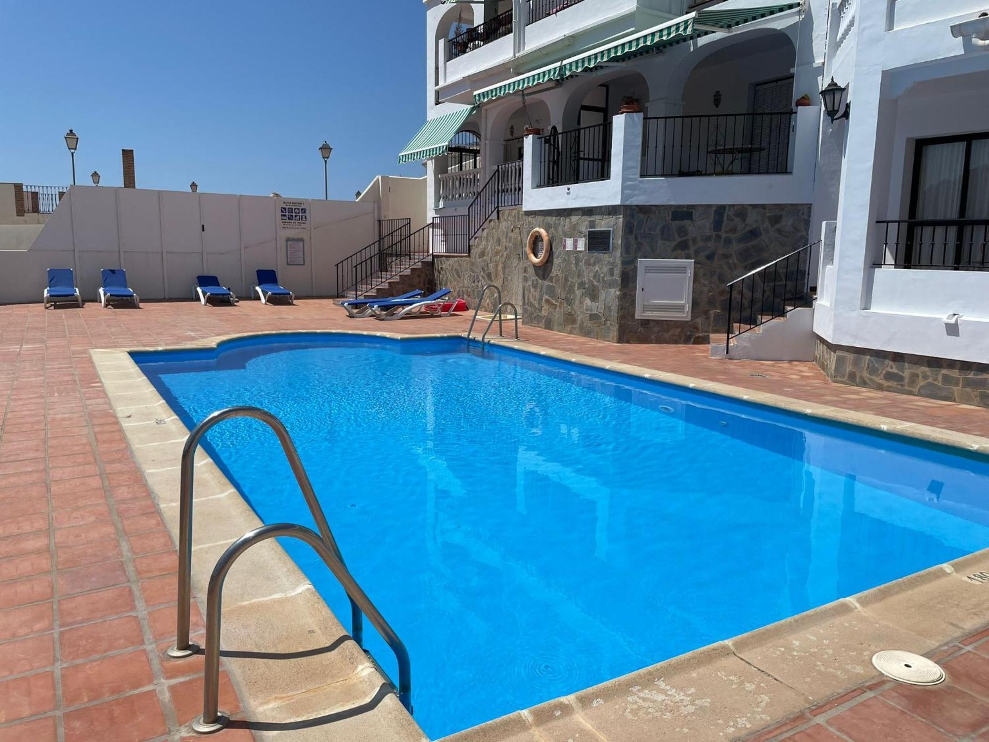 Precioso Apartamento De Dos Plantas Con Vistas Frigiliana Exterior photo